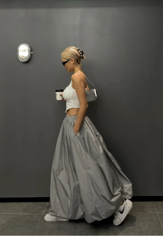 Black Elastic Waist A-Line Skirt by WOMENGAGA