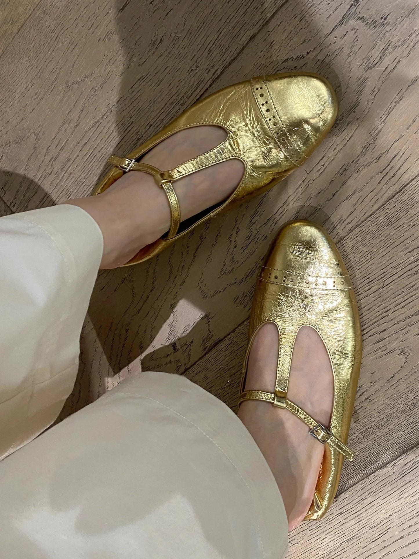 Fashionable Square Toe Flats for Women