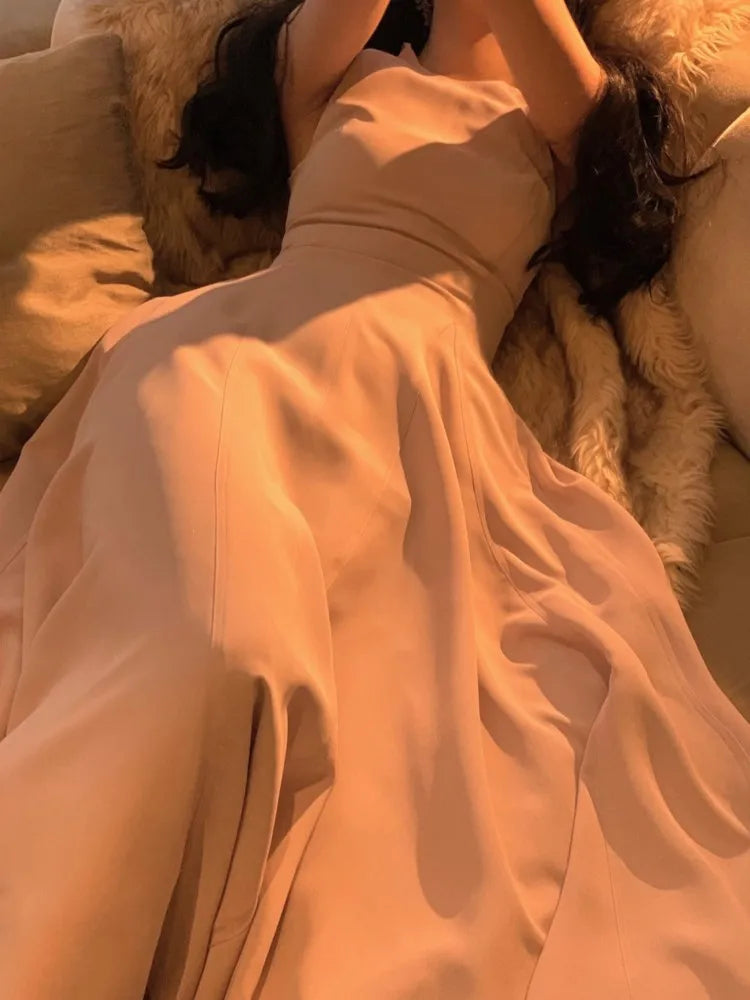 Back view of the elegant casual midi dress
