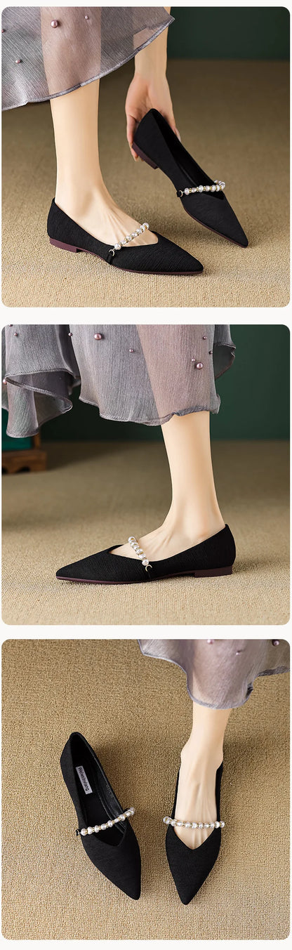 Polyurethane-lined women's flat shoes for extra comfort