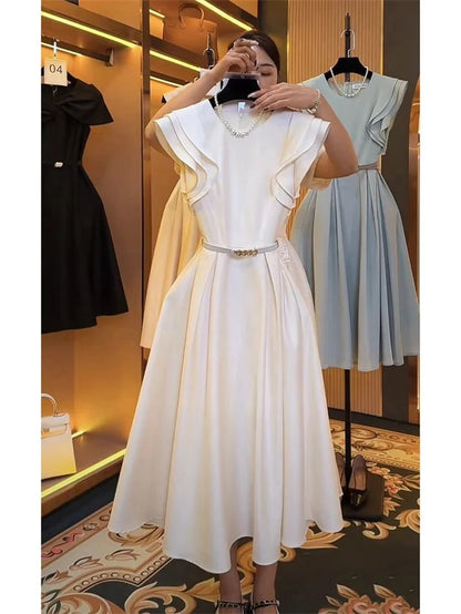 Full-length image of the celebrity-style Vestidos Robe.
