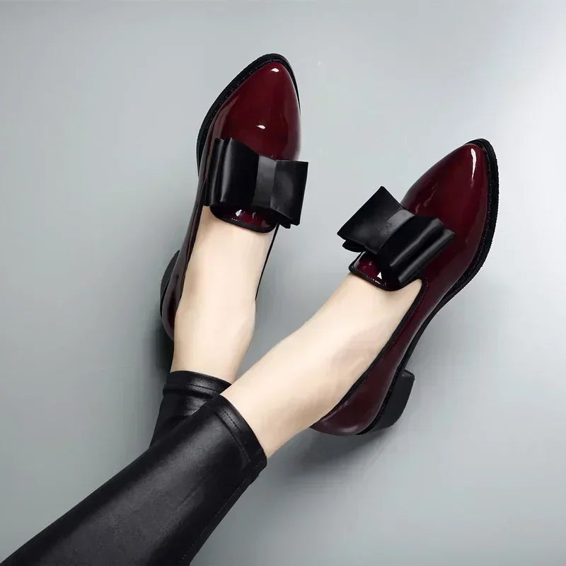 Elegant bow loafers for women