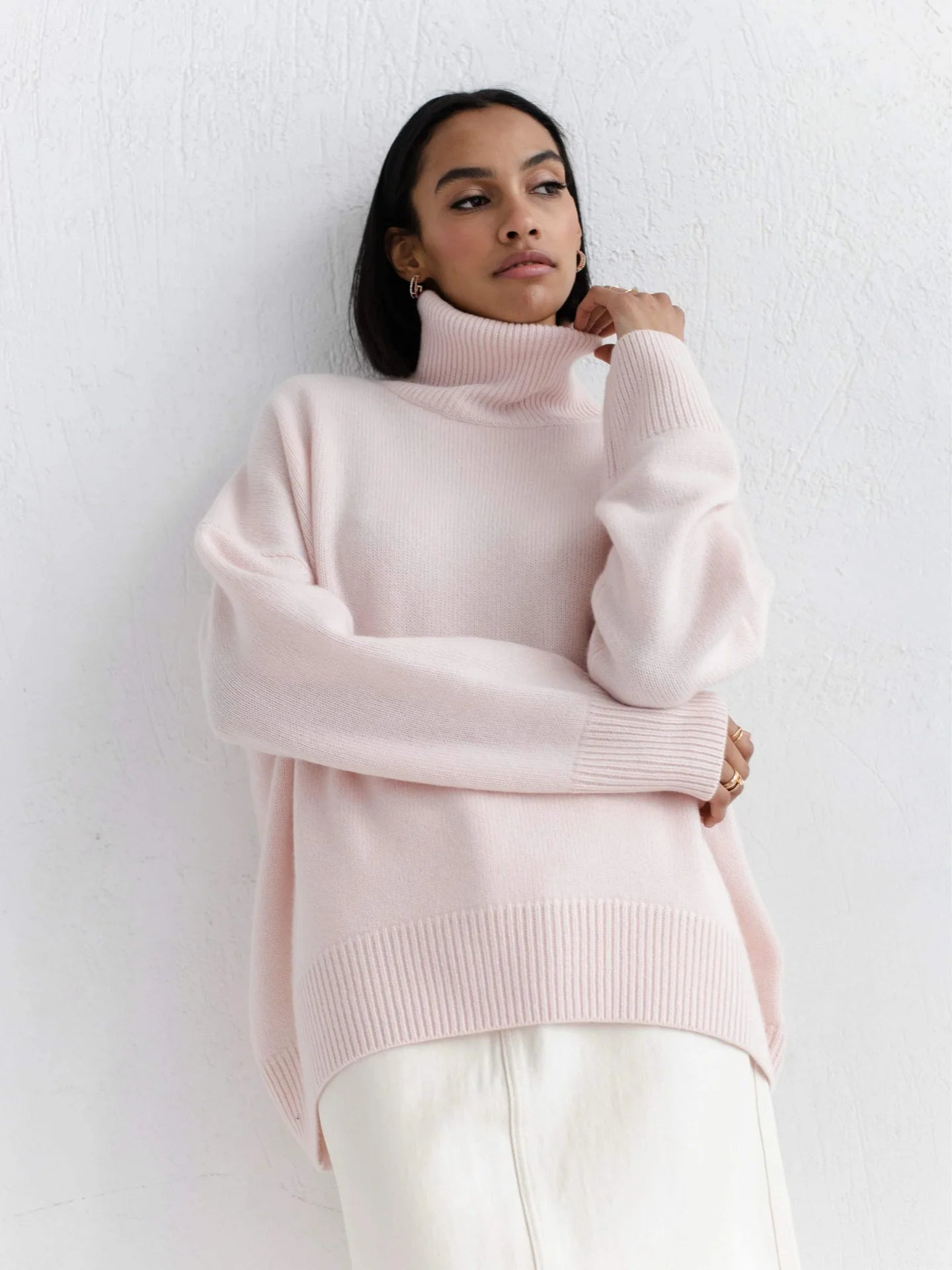 Stylish and comfortable Original Light Luxury O-neck Knit Sweater in light pink
