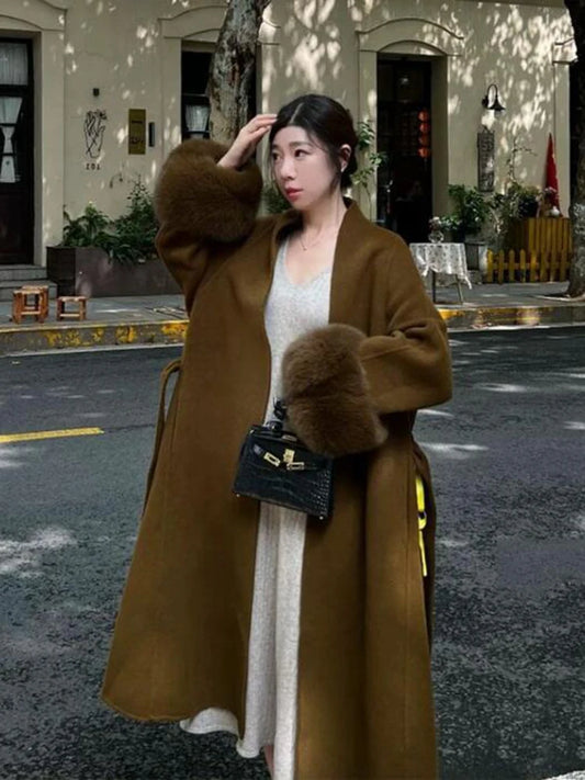 Women's Elegant Warm Wool Blend Coat.