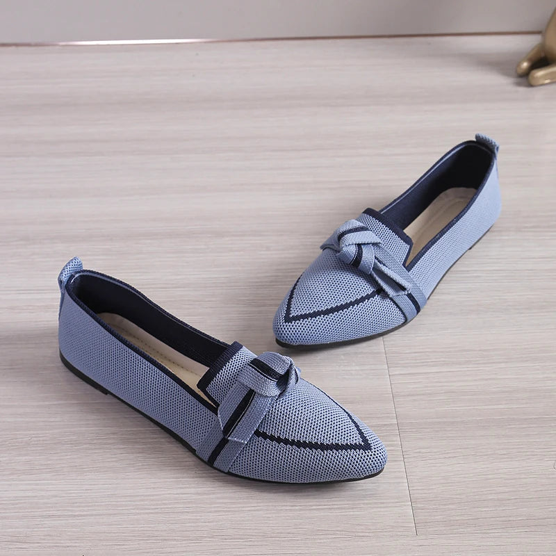 Elegant loafers ballet flats with cushioned insole.