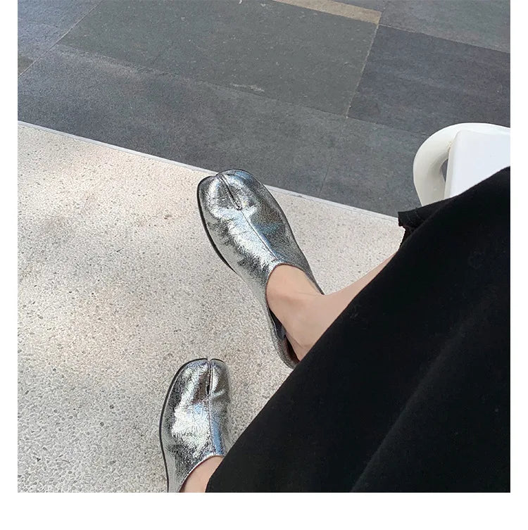 Trendy Japanese-inspired Split-Toe Loafers