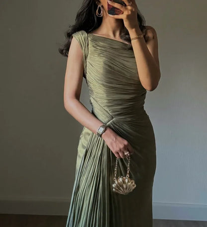 Flowing, Corseted, Pleated Evening Dress