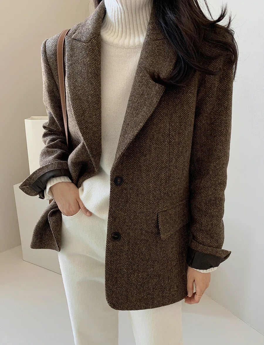 Stylish Woolen Jacket with High Collar
