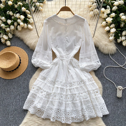 Vintage Lace Elegant V-Neck Lace Lantern Sleeve Dress