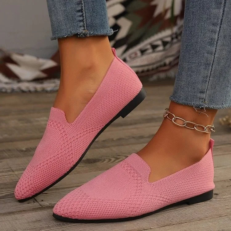 Elegant Pointed Toe Women’s Shoes in Soft Knit
