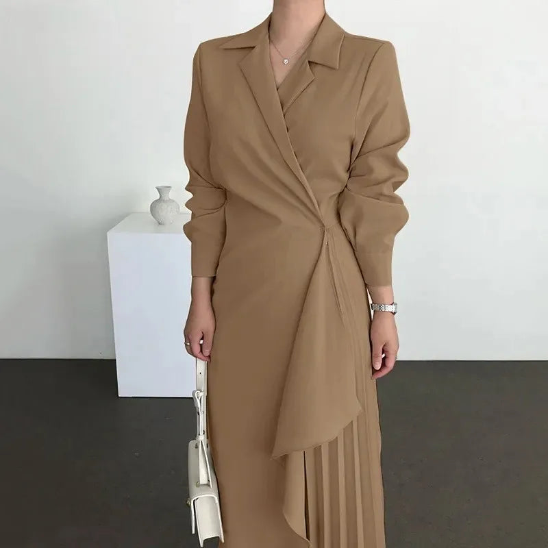 Fashionable Long Shirt with Pleated Details
