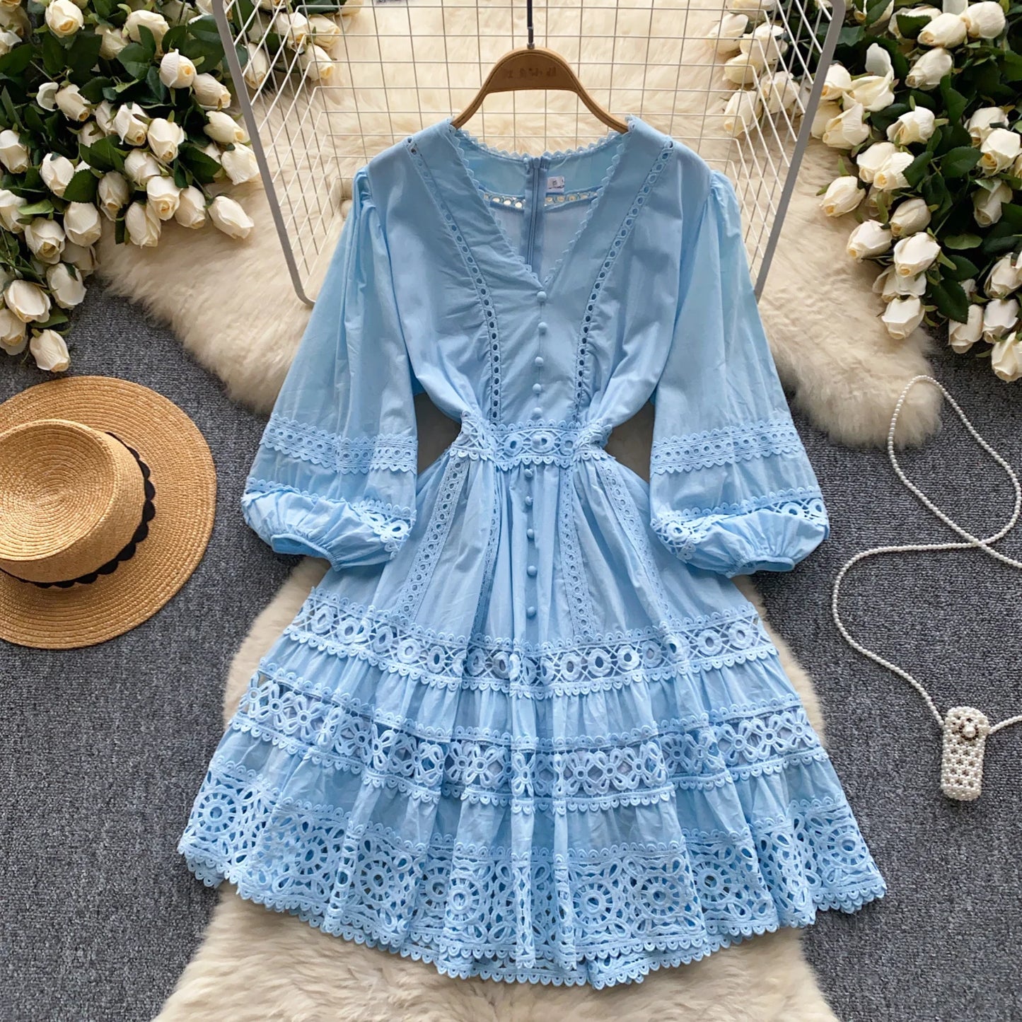 Vintage Lace Elegant V-Neck Lace Lantern Sleeve Dress