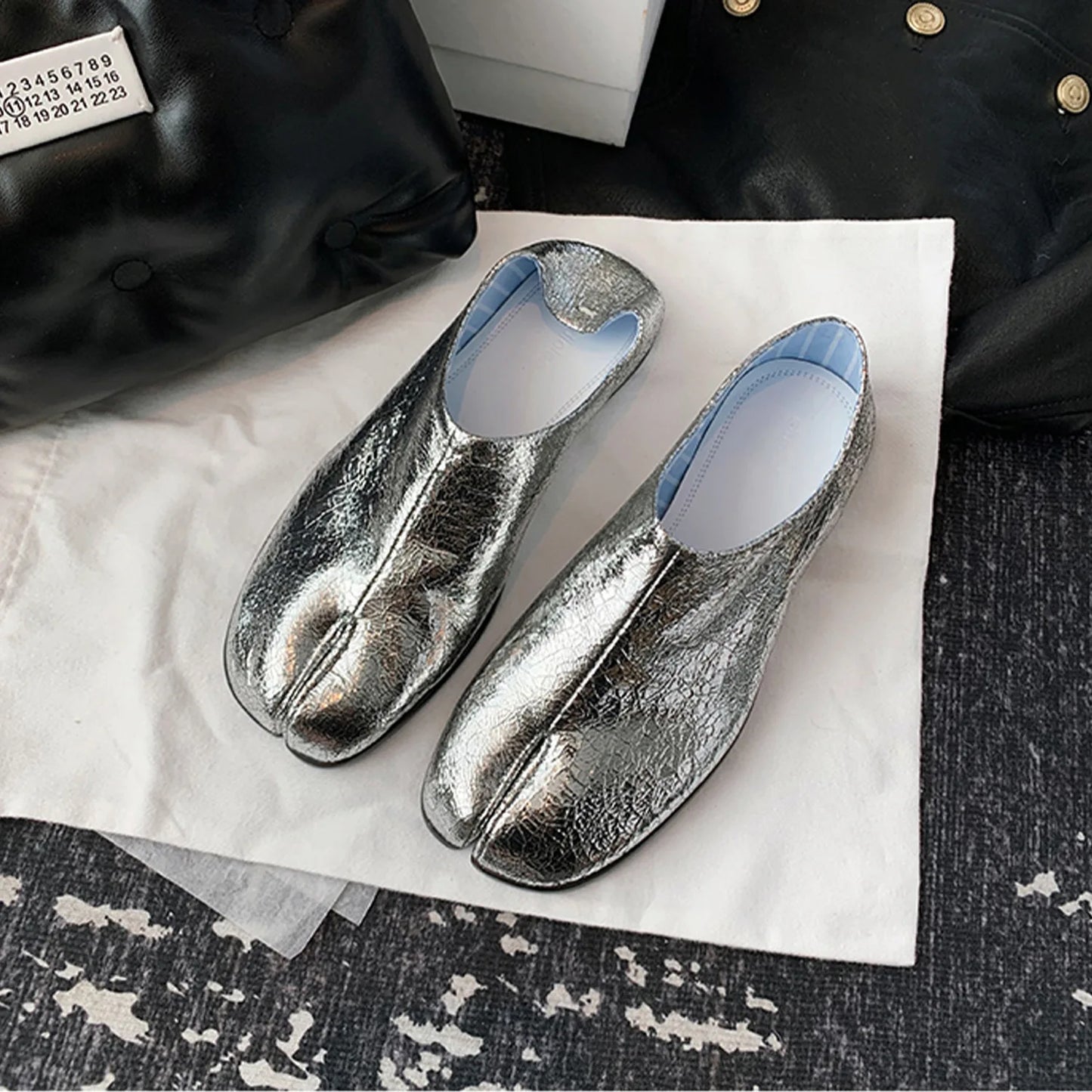 Trendy Japanese-inspired Split-Toe Loafers