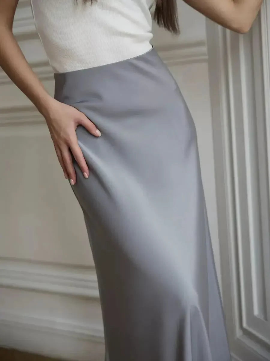 Luxurious finish of the Wolfeel Casual Satin Skirt
