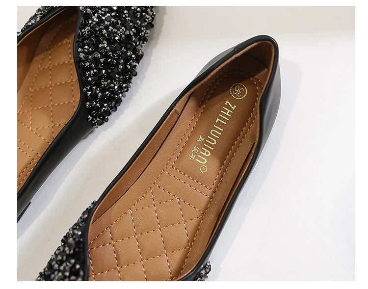 Comfortable Women's Flats for Casual and Formal Outfits
