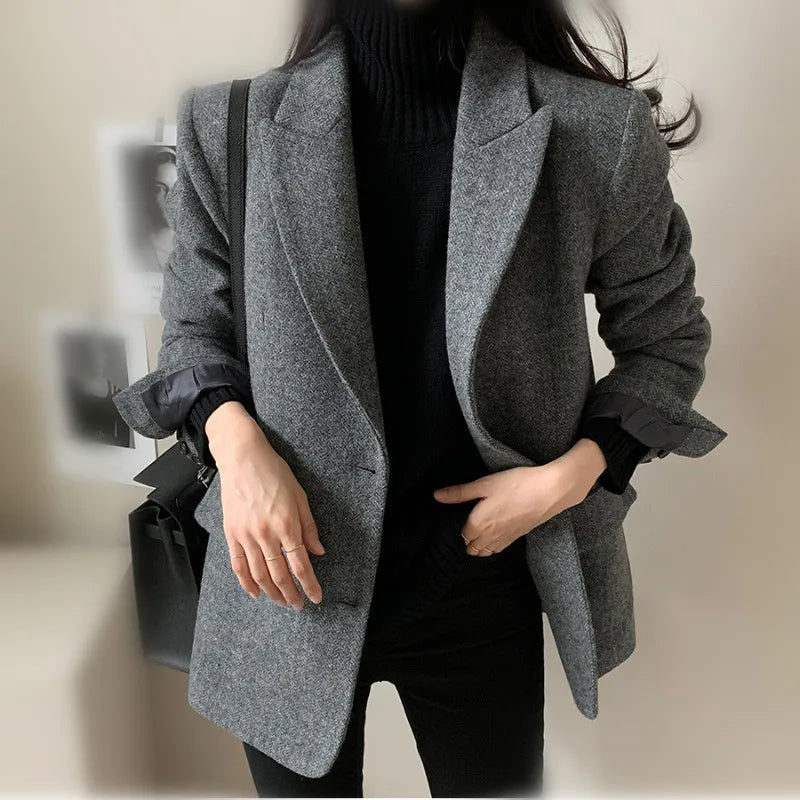 Elegant Wool Coat for Winter Style