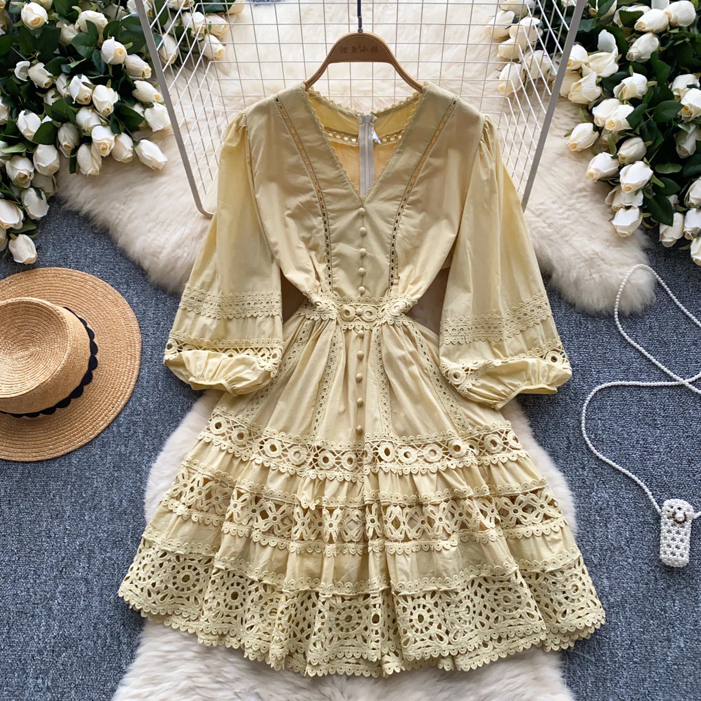 Vintage Lace Elegant V-Neck Lace Lantern Sleeve Dress