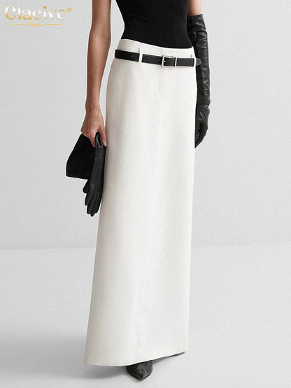 Casual White Straight Skirt with Versatility
